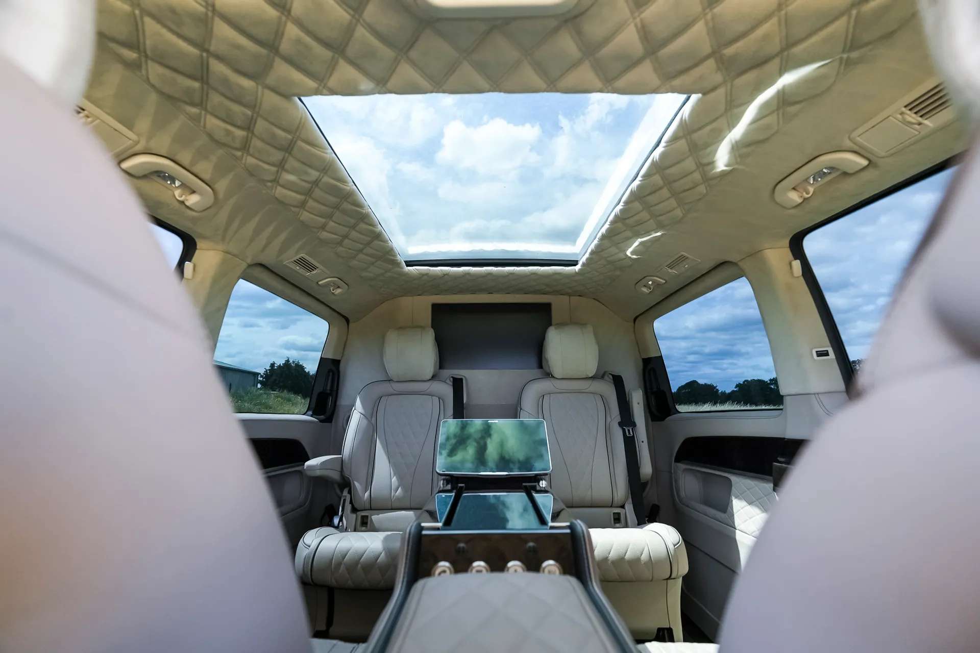 2024 MERCEDES-BENZ V CLASS 2024 MERCEDES-BENZ V CLASS