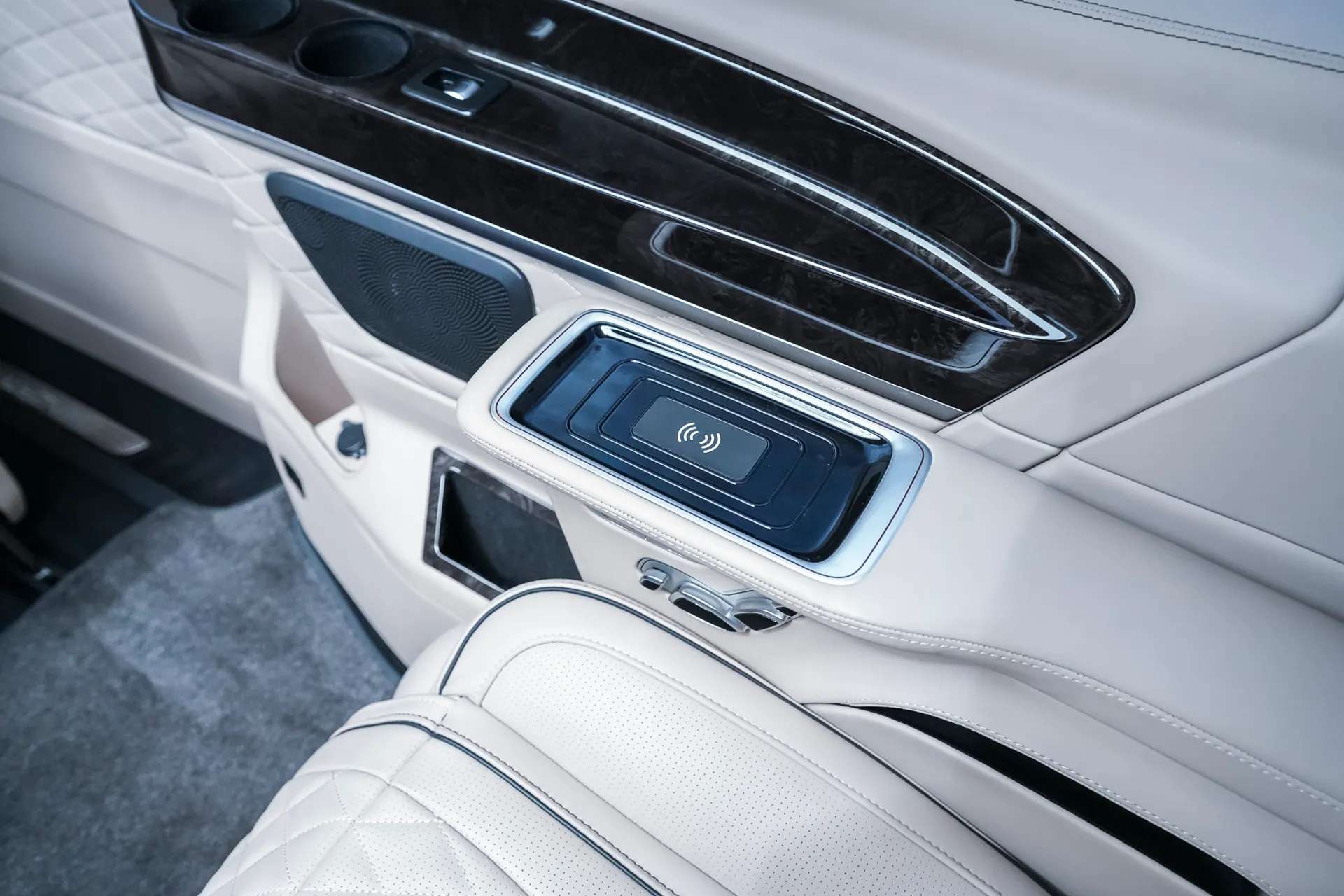 2024 MERCEDES-BENZ V CLASS 2024 MERCEDES-BENZ V CLASS
