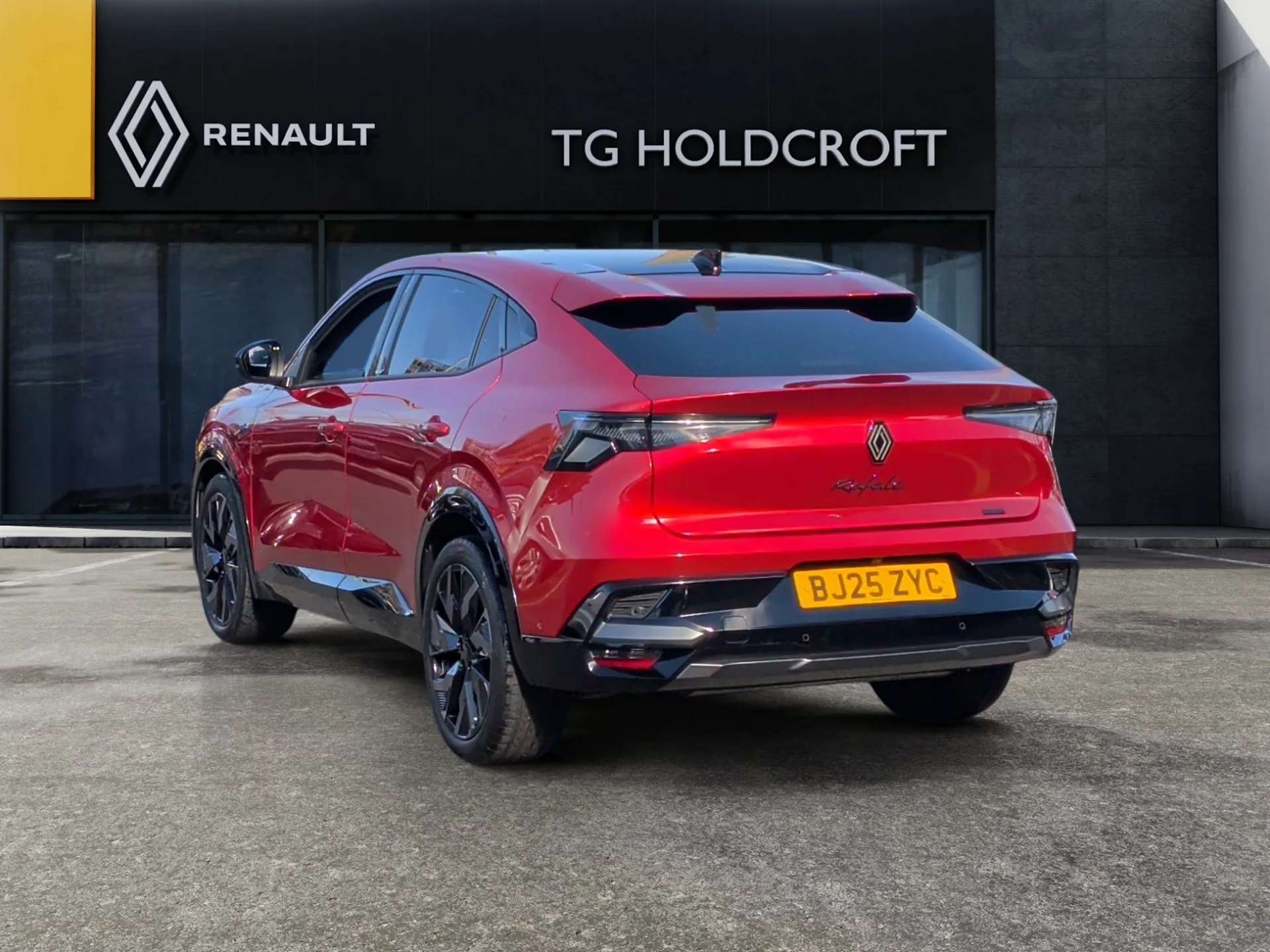 A 2025 RENAULT RAFALE E-Tech FHEV Techno Esprit Alpine 5dr Auto 4C A 2025 RENAULT RAFALE E-Tech FHEV Techno Esprit Alpine 5dr Auto 4C