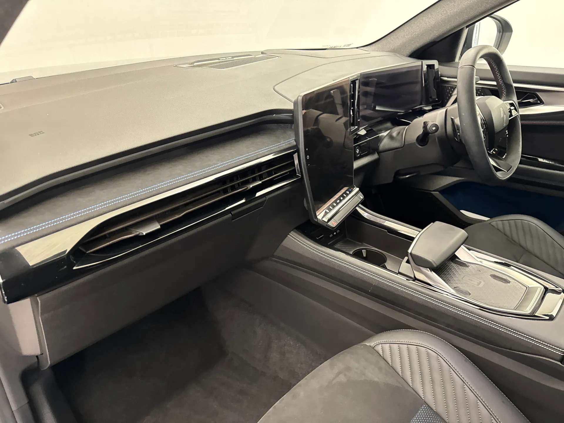 2025 RENAULT RAFALE 2025 RENAULT RAFALE