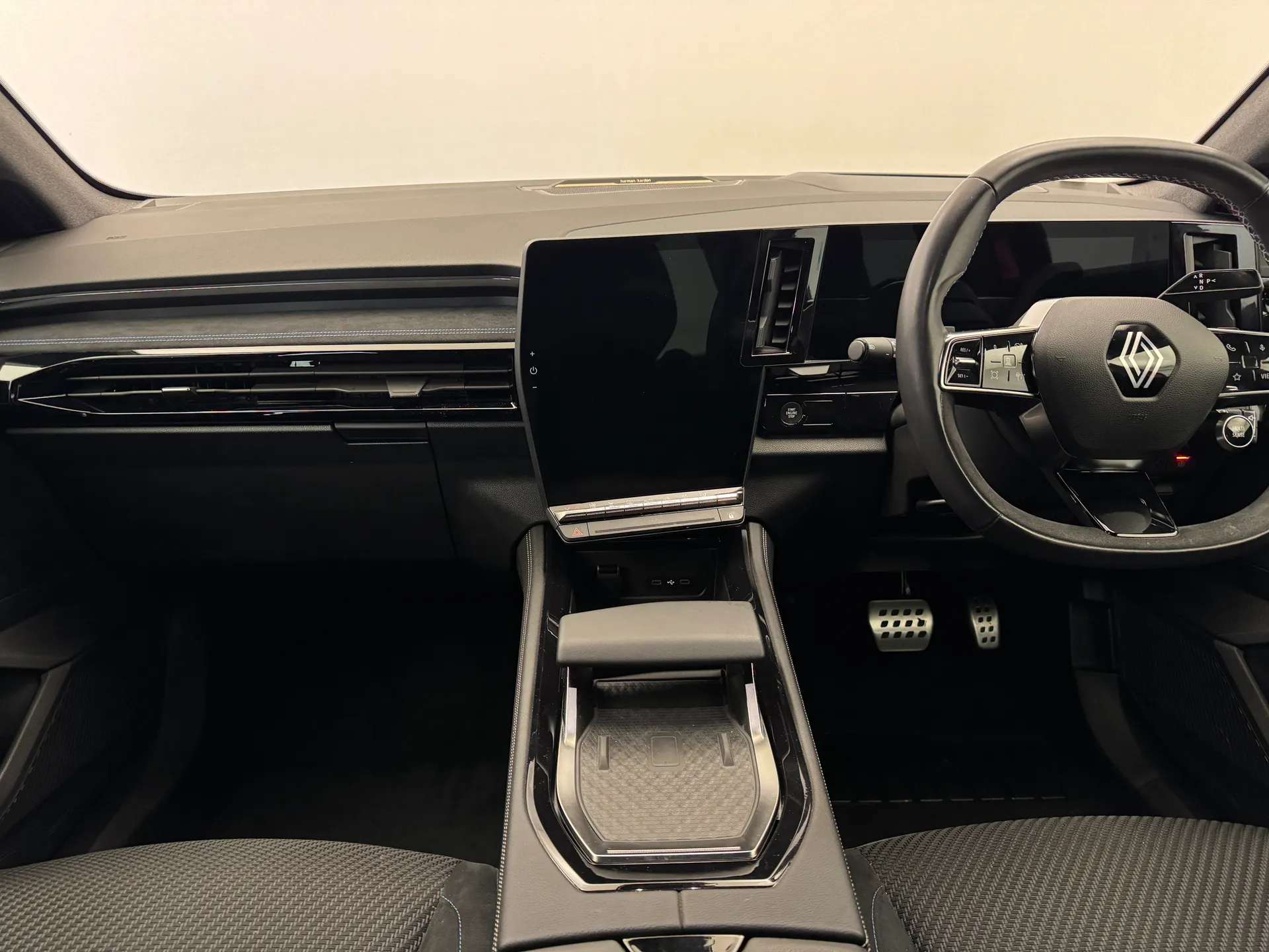 2024 RENAULT AUSTRAL 2024 RENAULT AUSTRAL