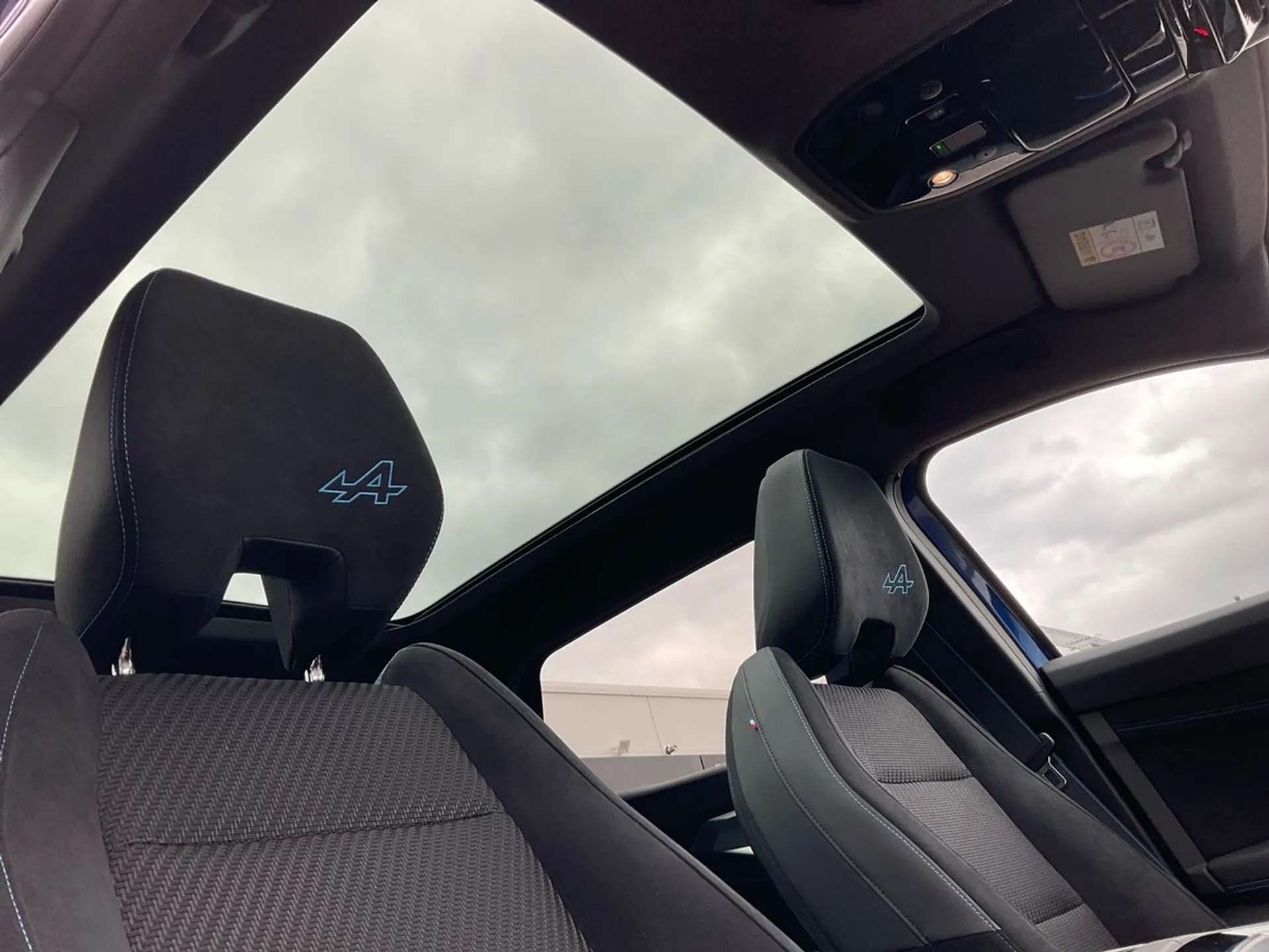 2023 RENAULT AUSTRAL 2023 RENAULT AUSTRAL