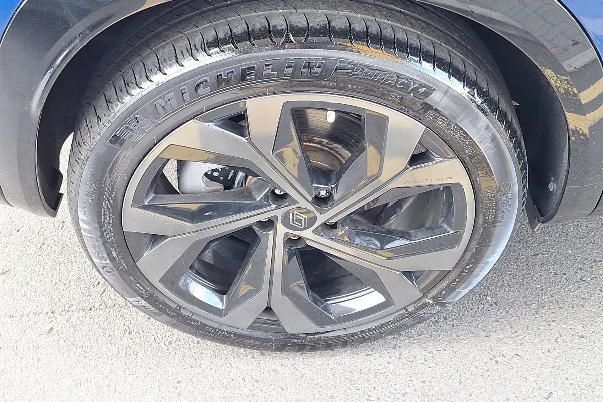 A 2023 RENAULT AUSTRAL E-Tech FHEV Iconic Esprit Alpine 5dr Auto 4C A 2023 RENAULT AUSTRAL E-Tech FHEV Iconic Esprit Alpine 5dr Auto 4C