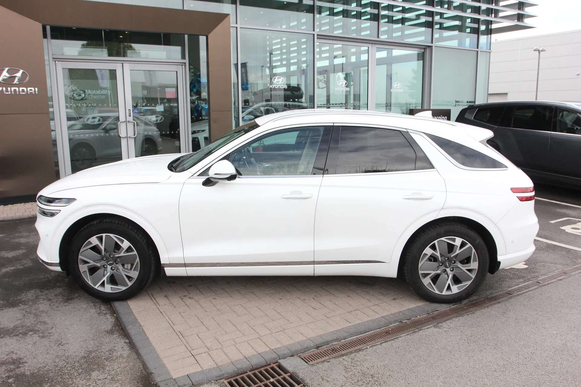 2022 GENESIS GV70 2022 GENESIS GV70