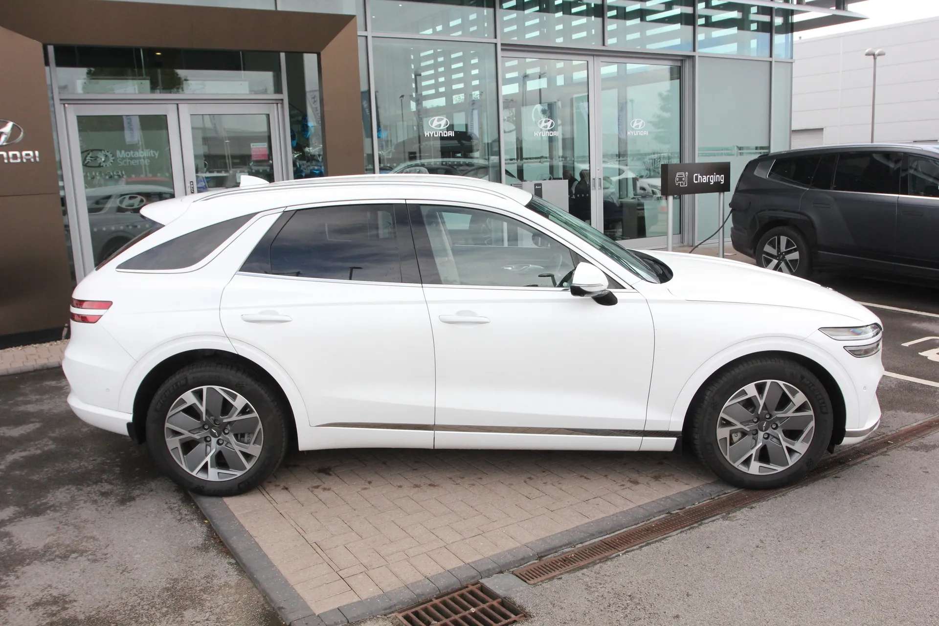 2022 GENESIS GV70 2022 GENESIS GV70