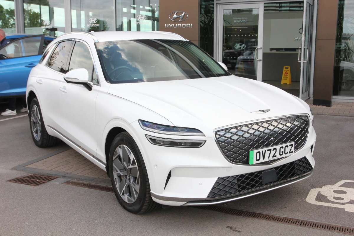 Check out this Genesis Gv70 2022 Electric Automatic