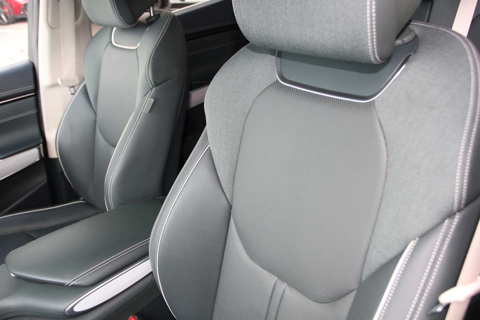 2022 GENESIS GV70 2022 GENESIS GV70