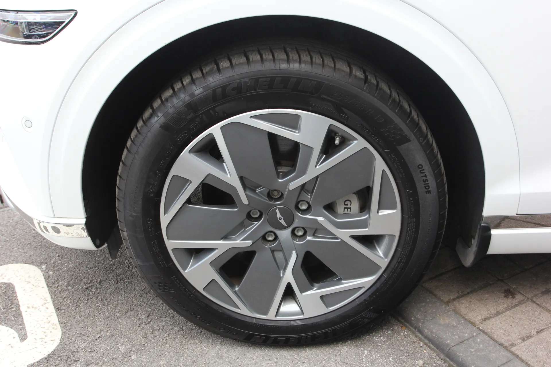 2022 GENESIS GV70 2022 GENESIS GV70