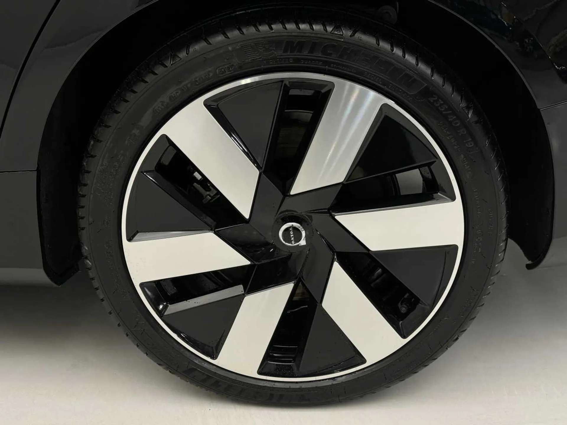2024 VOLVO V60 2024 VOLVO V60