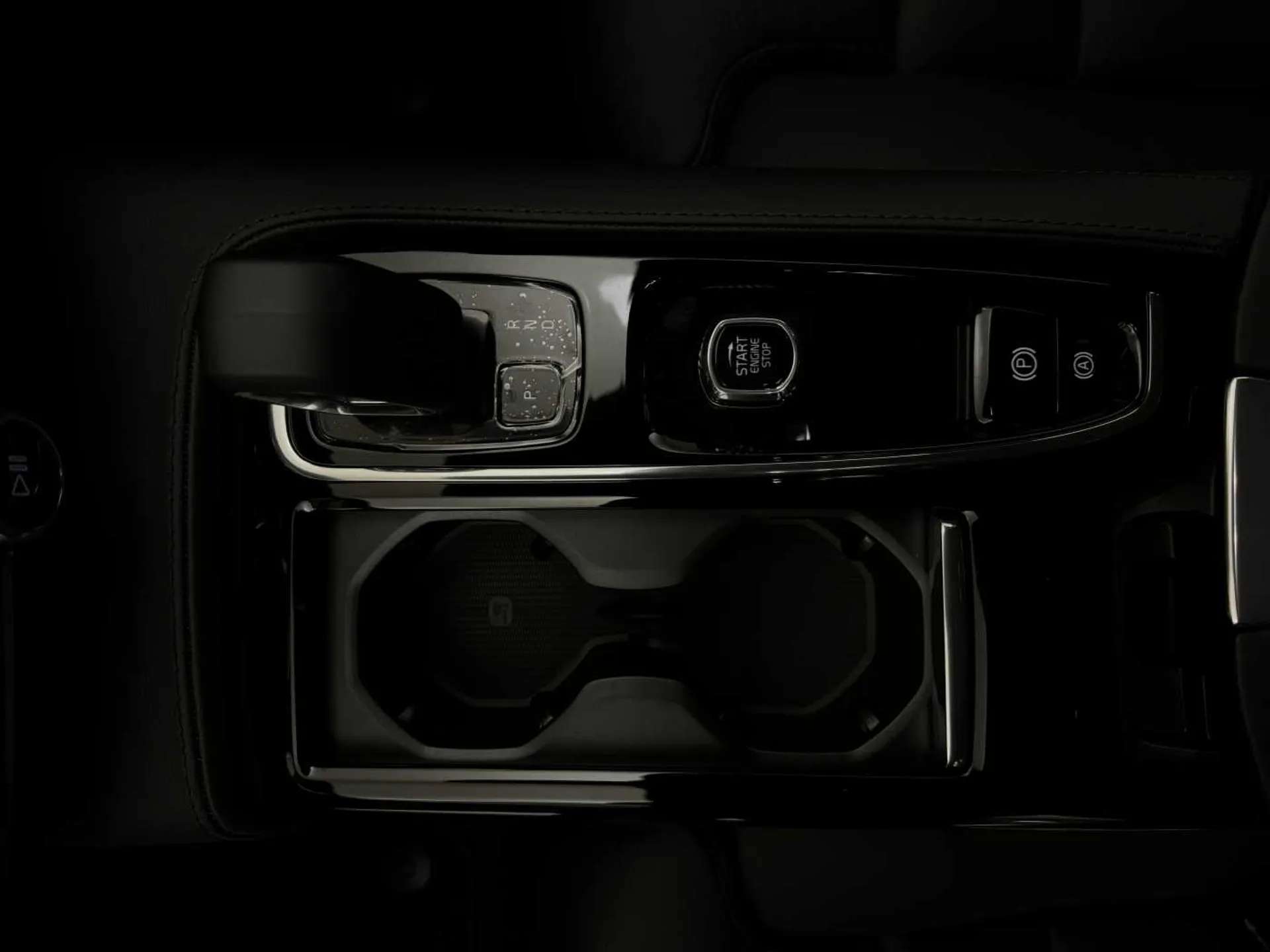 2024 VOLVO V60 2024 VOLVO V60