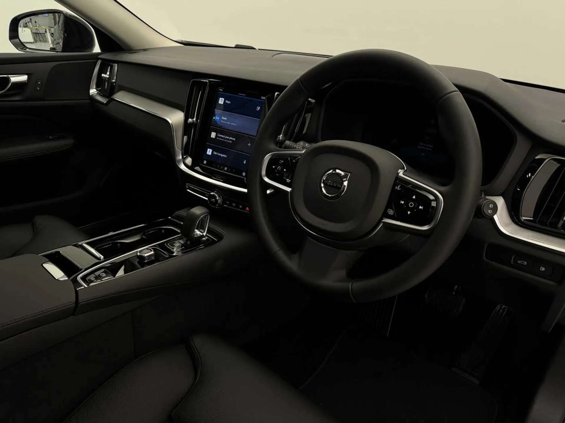 2024 VOLVO V60 2024 VOLVO V60