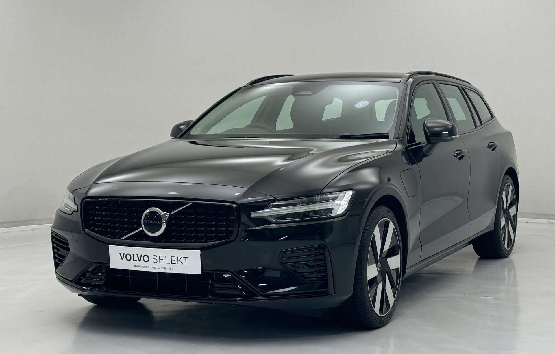 2024 VOLVO V60 2024 VOLVO V60