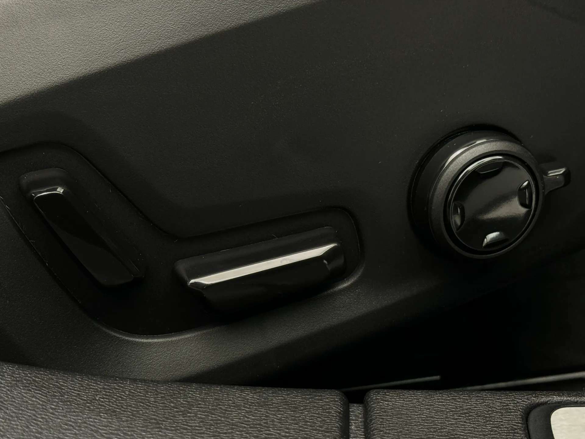 2024 VOLVO V60 2024 VOLVO V60