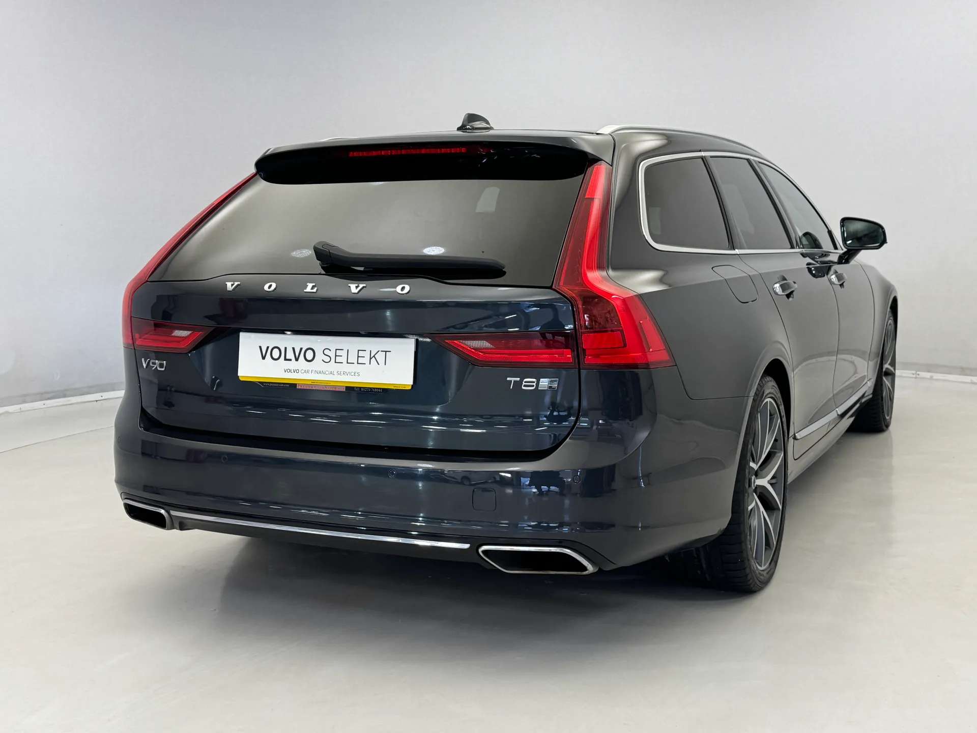 2020 VOLVO V90 2020 VOLVO V90