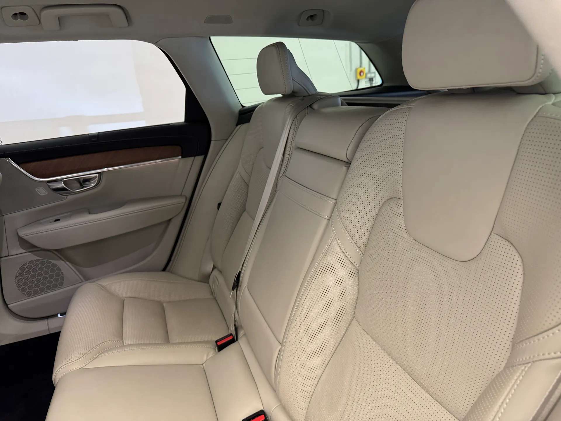 2020 VOLVO V90 2020 VOLVO V90