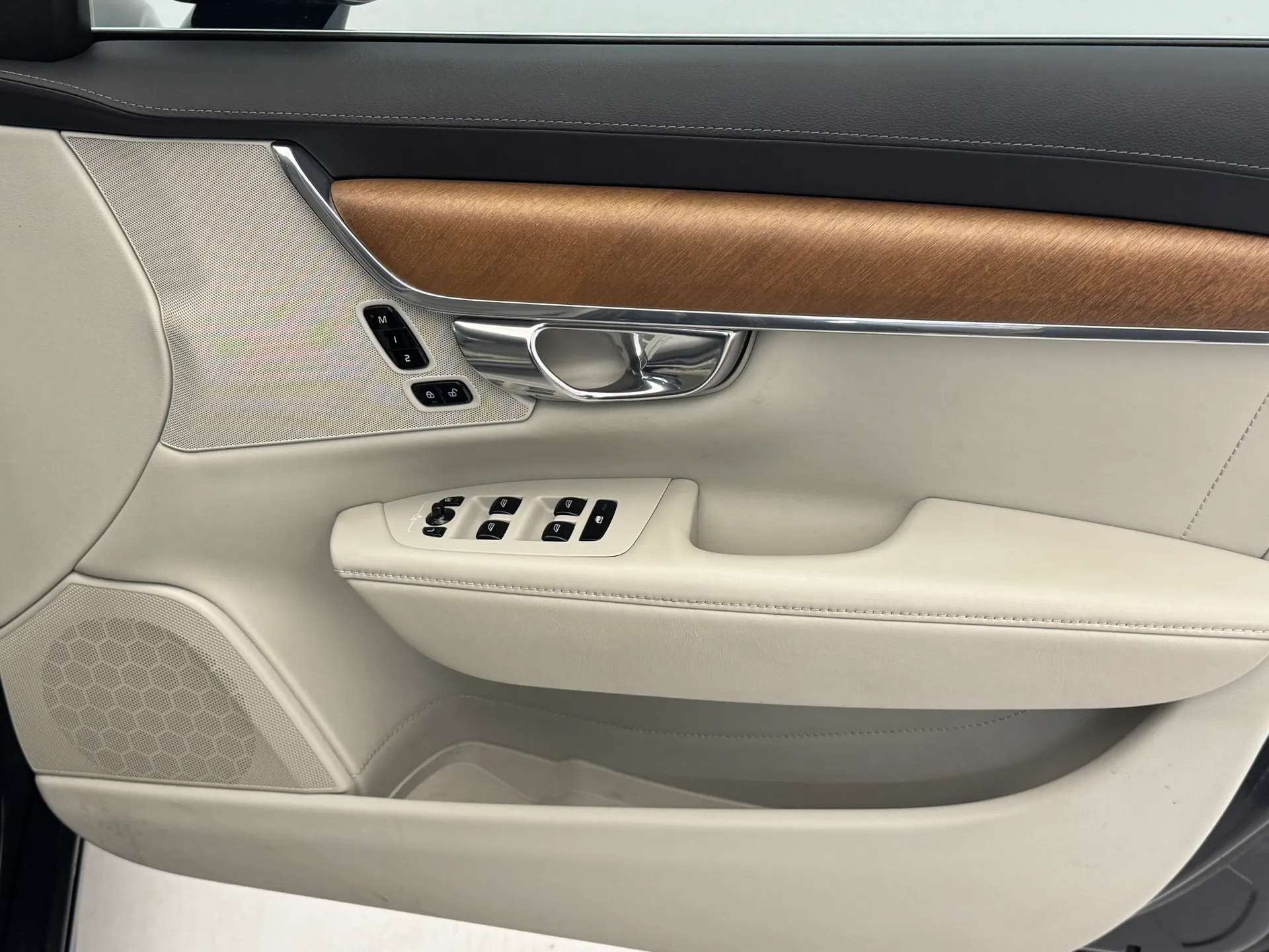 2020 VOLVO V90 2020 VOLVO V90
