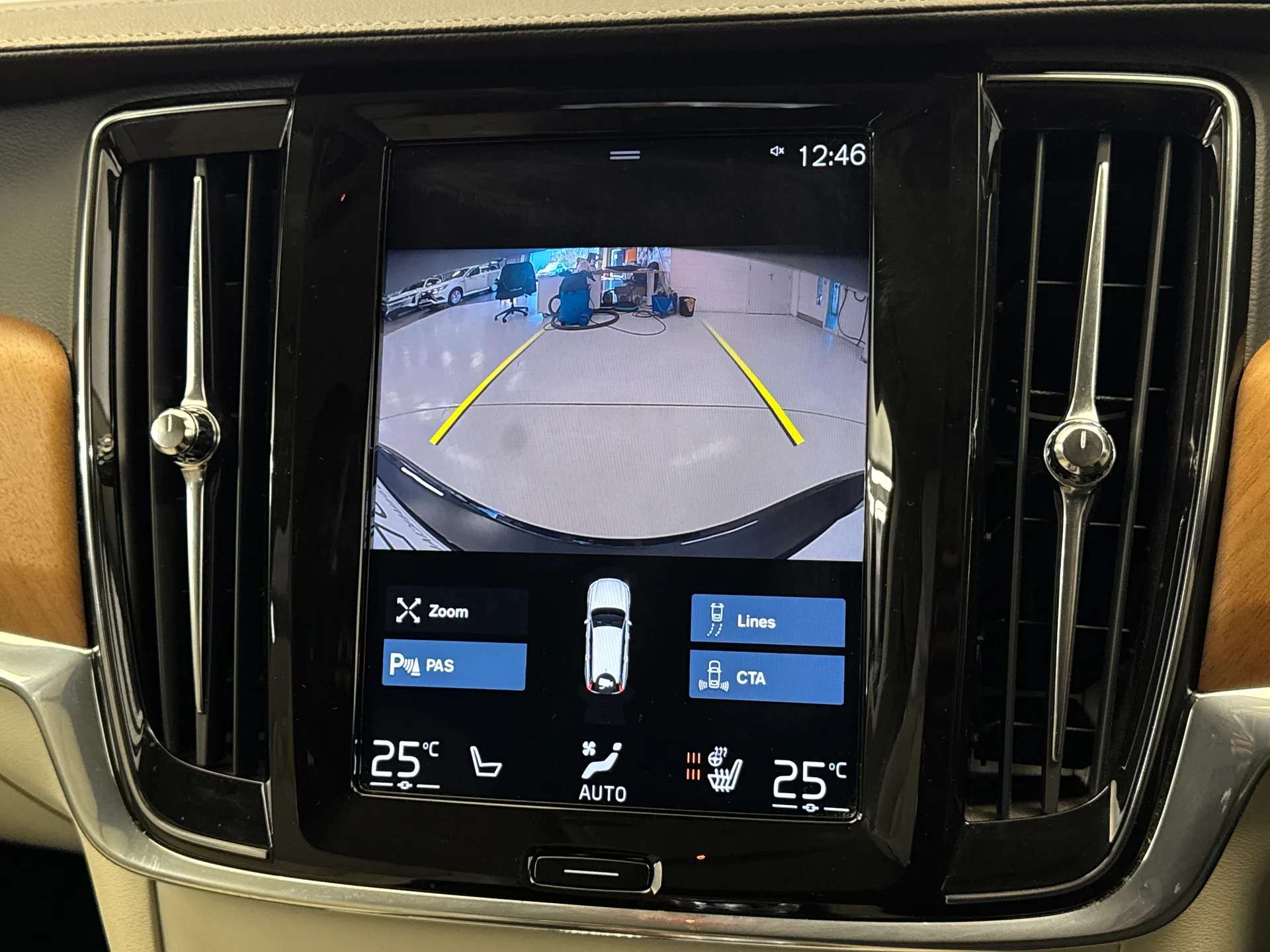 2020 VOLVO V90 2020 VOLVO V90