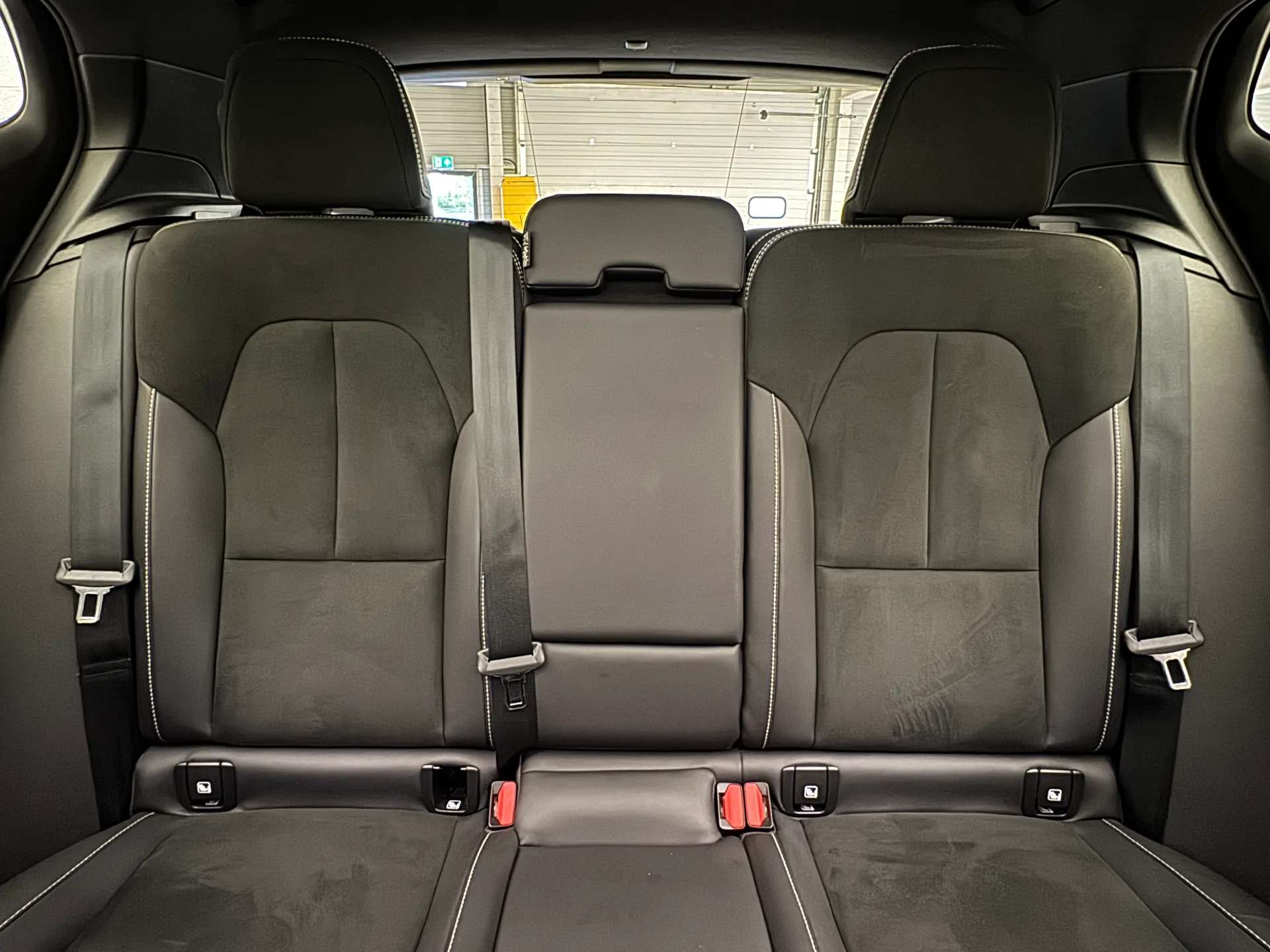 2021 VOLVO XC40 2021 VOLVO XC40