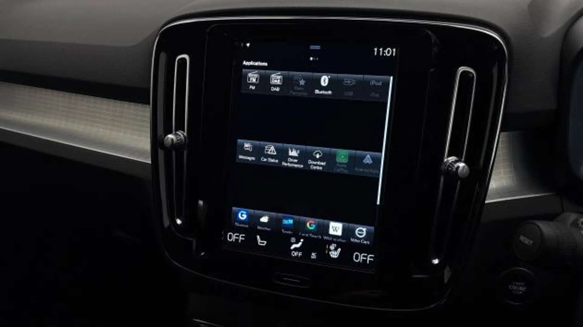 2021 VOLVO XC40 2021 VOLVO XC40