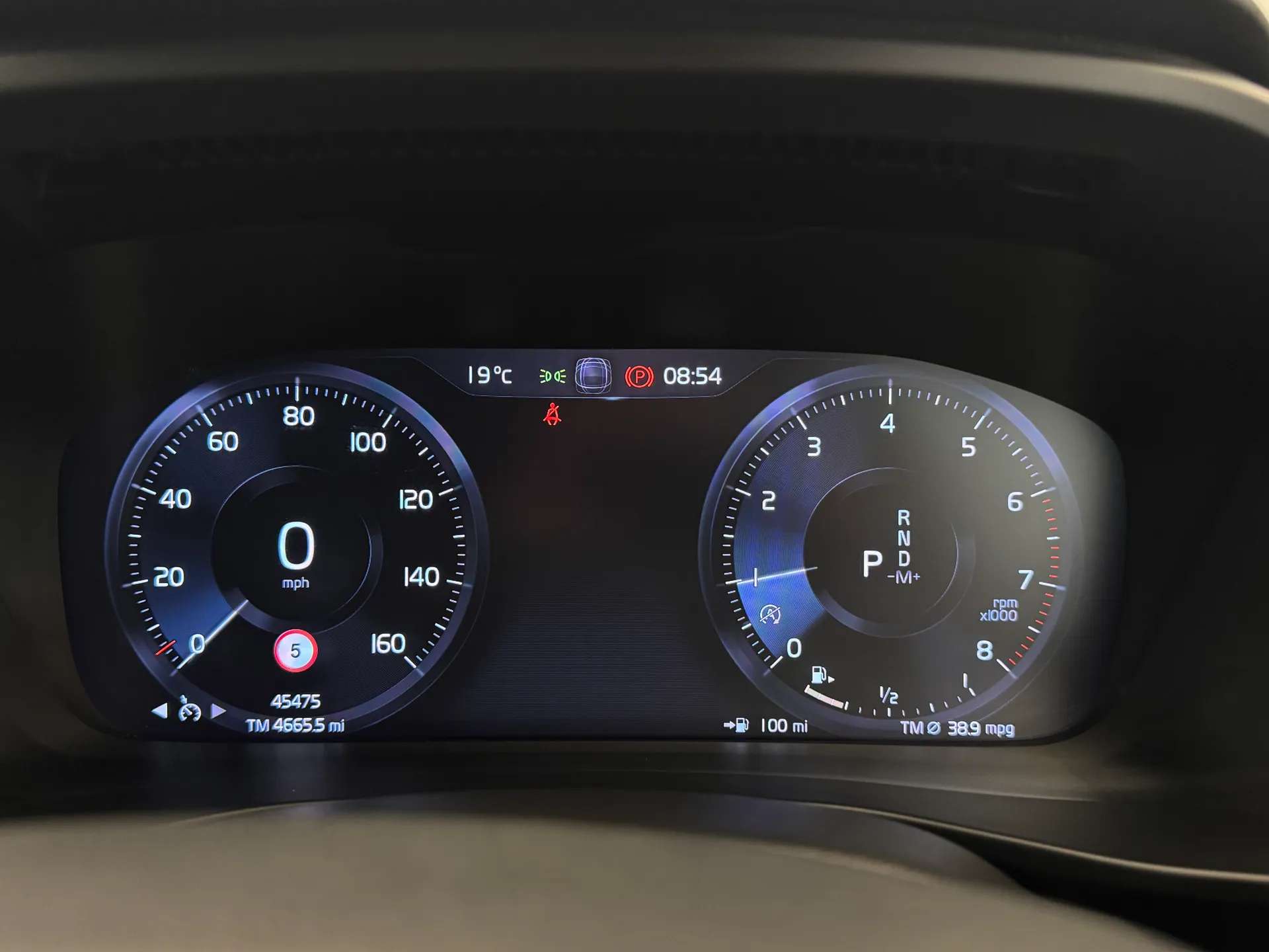 2019 VOLVO XC40 2019 VOLVO XC40
