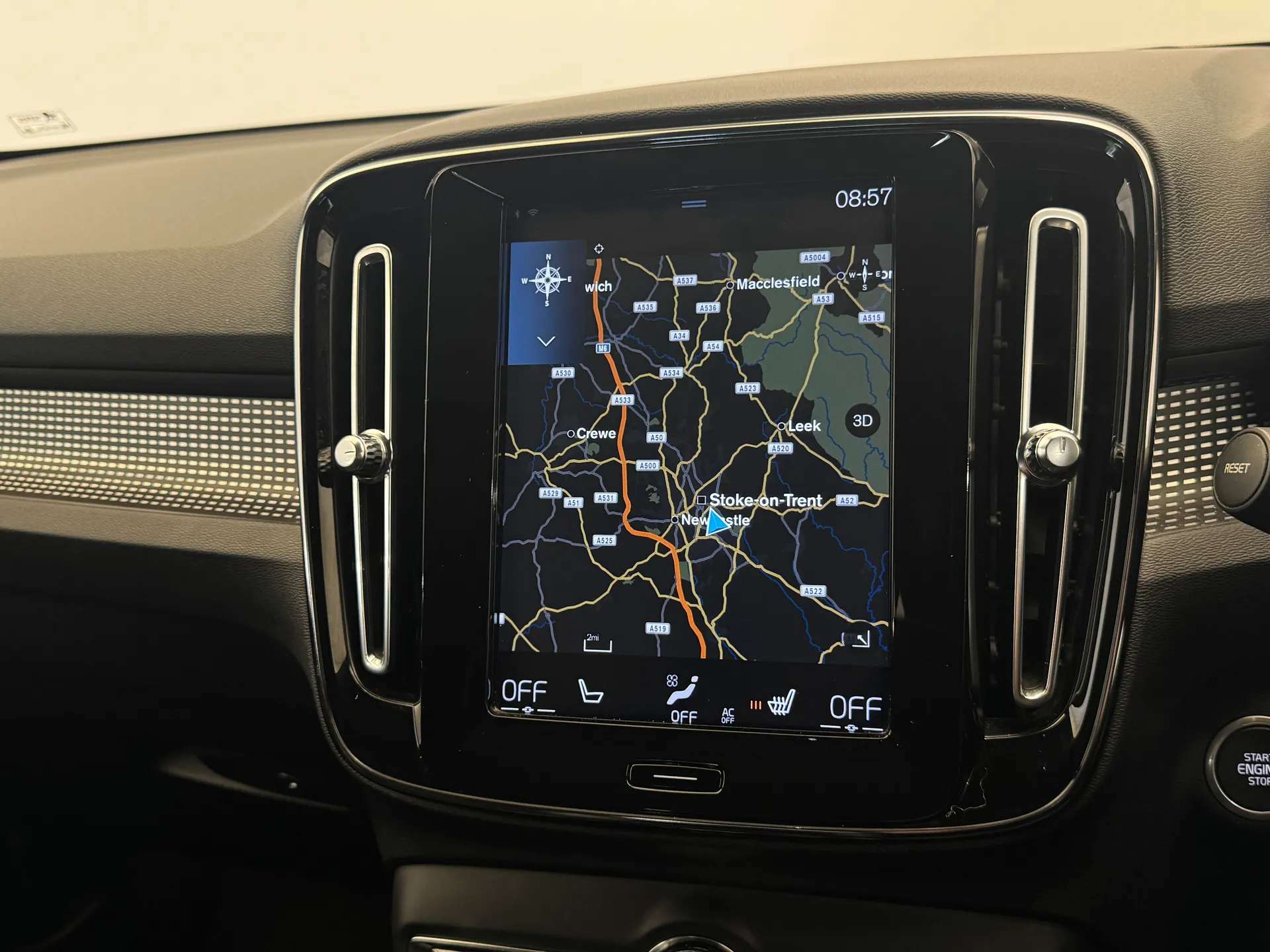 2019 VOLVO XC40 2019 VOLVO XC40