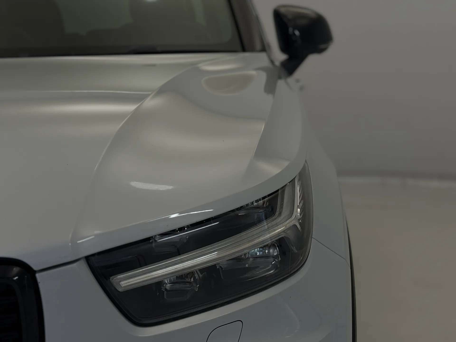 2019 VOLVO XC40 2019 VOLVO XC40
