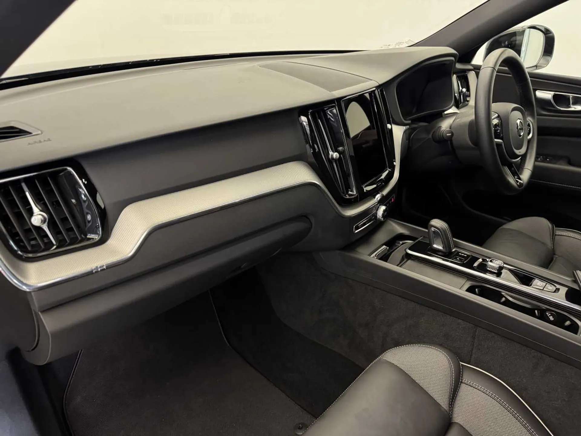 2021 VOLVO XC60 2021 VOLVO XC60