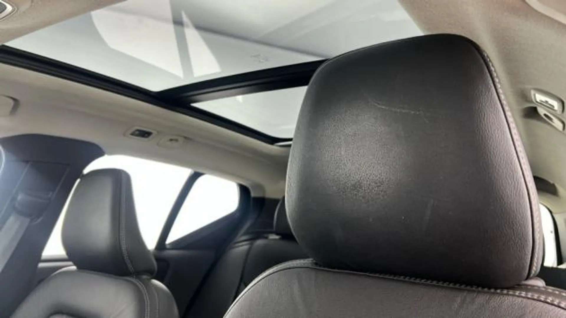 2021 VOLVO XC40 2021 VOLVO XC40