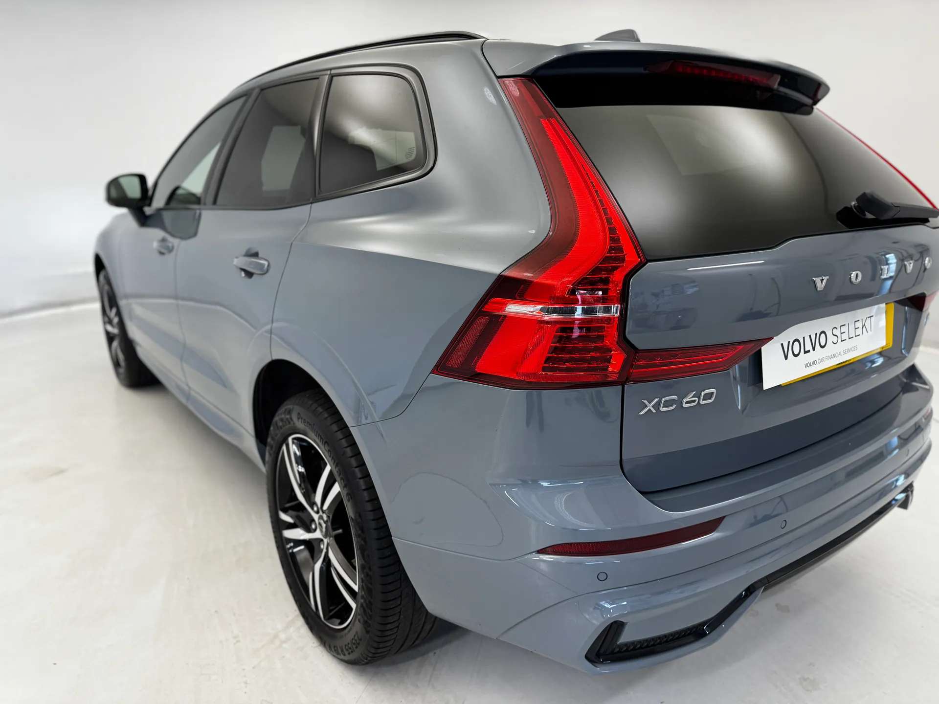2022 VOLVO XC60 2022 VOLVO XC60