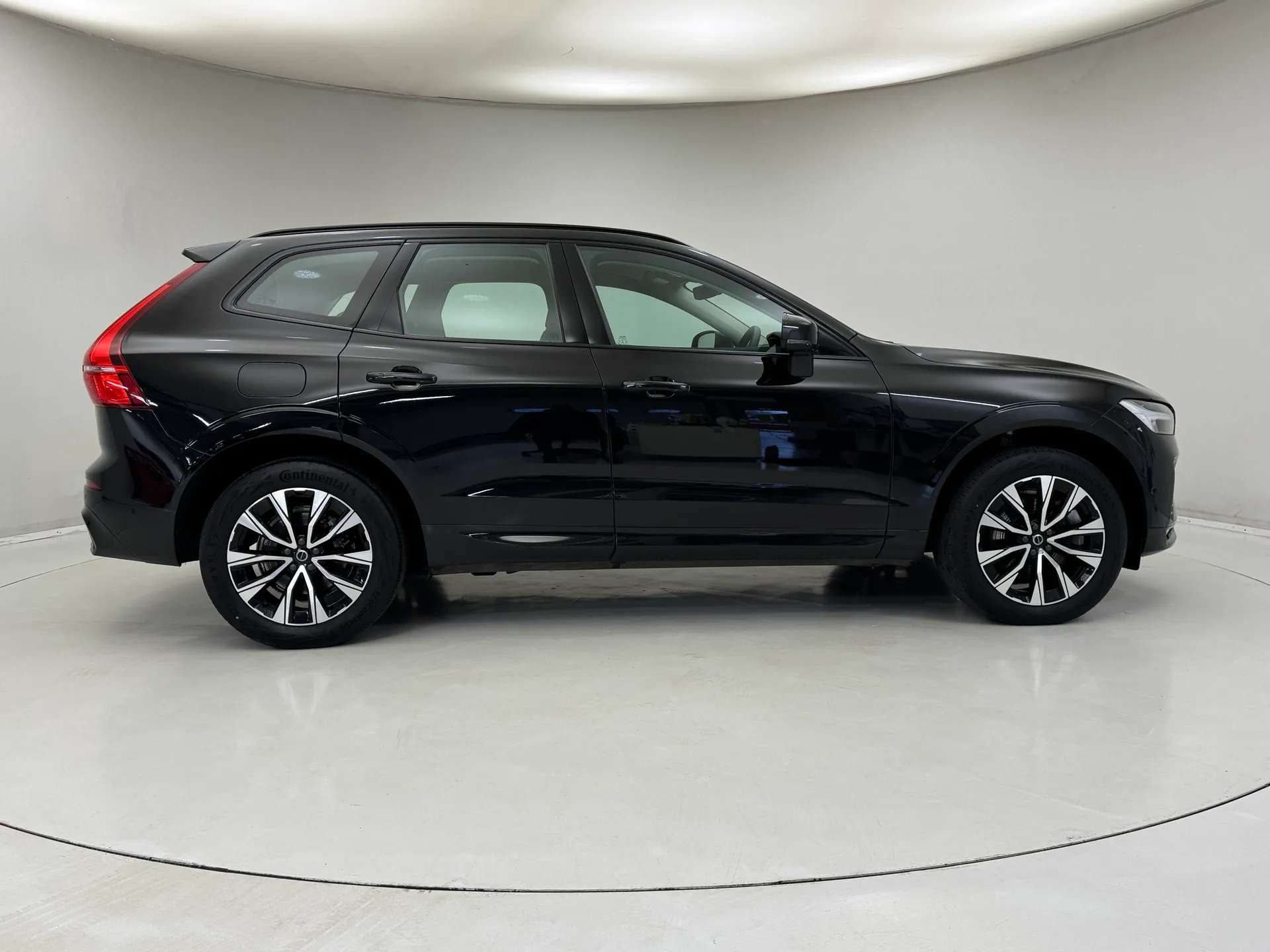 2023 VOLVO XC60 2023 VOLVO XC60