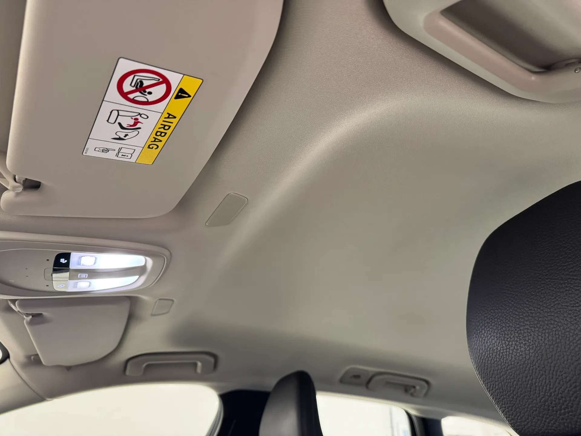 2023 VOLVO XC60 2023 VOLVO XC60