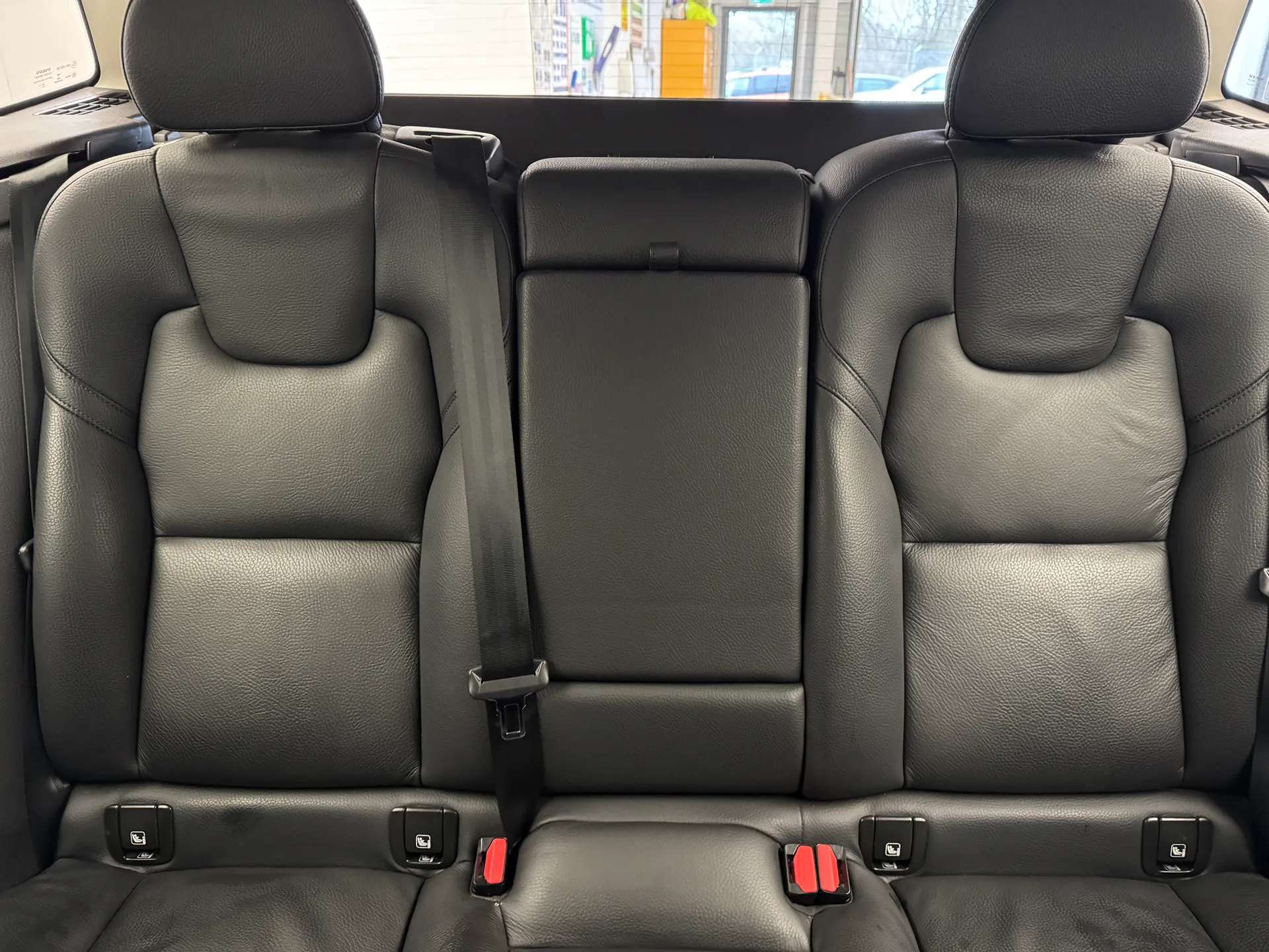 2023 VOLVO XC60 2023 VOLVO XC60