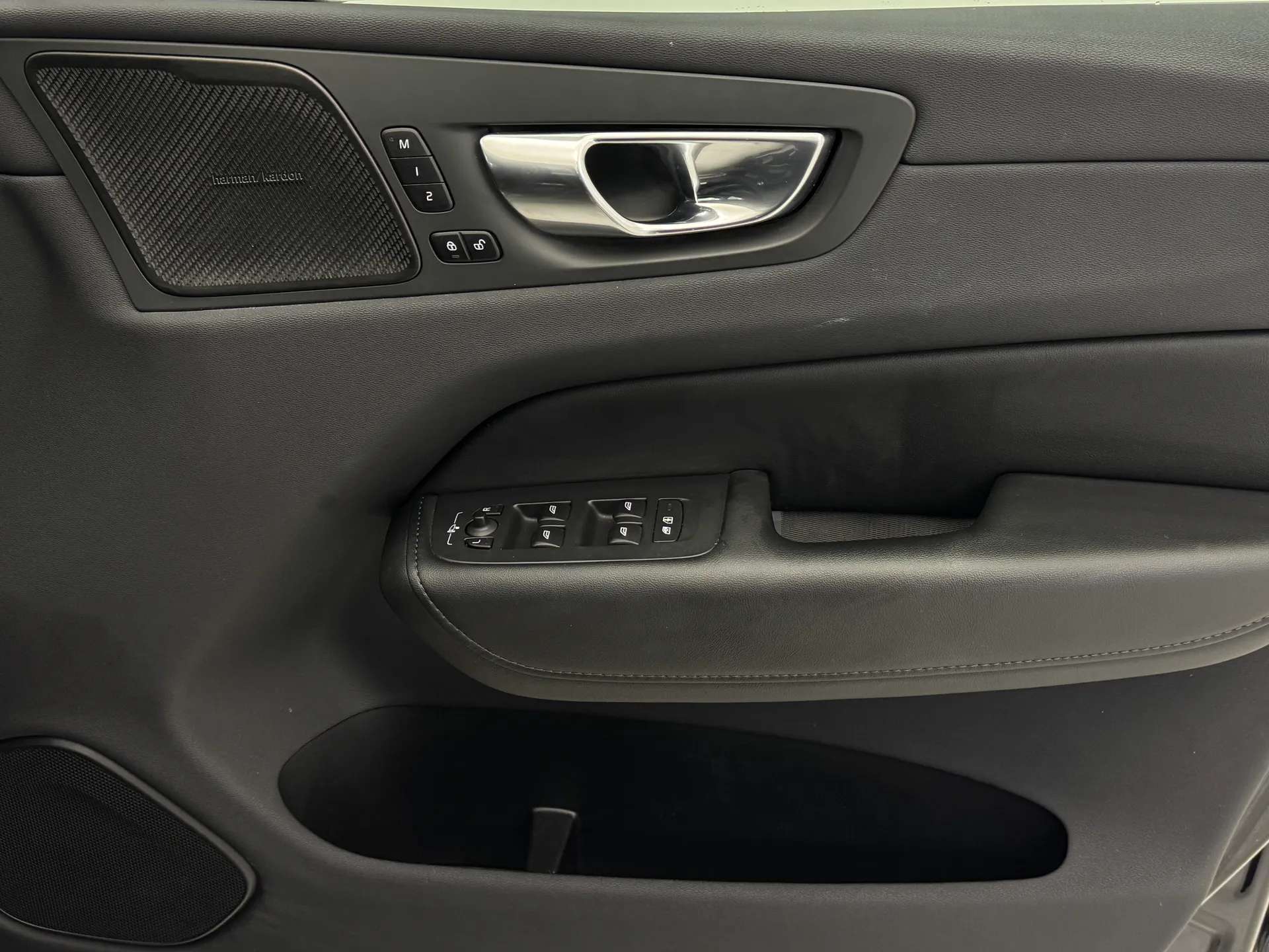 2023 VOLVO XC60 2023 VOLVO XC60