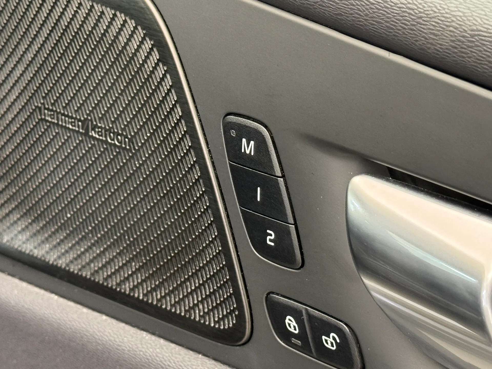 2023 VOLVO XC60 2023 VOLVO XC60