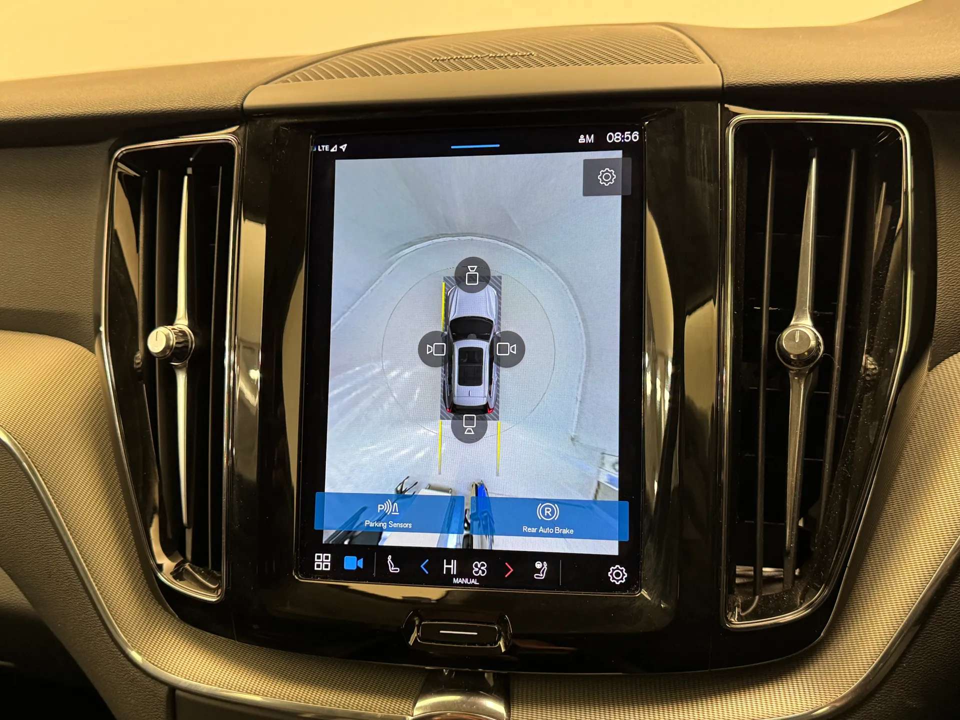 2023 VOLVO XC60 2023 VOLVO XC60