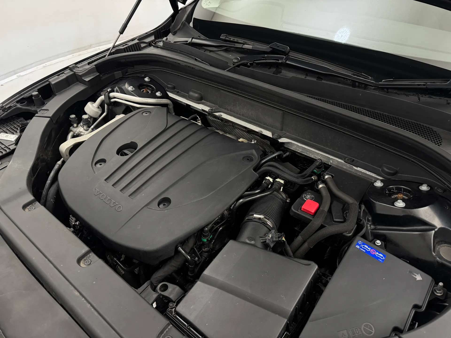 2023 VOLVO XC60 2023 VOLVO XC60