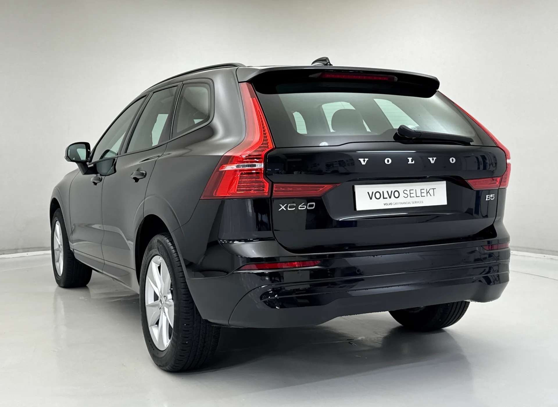 2021 VOLVO XC60 2021 VOLVO XC60