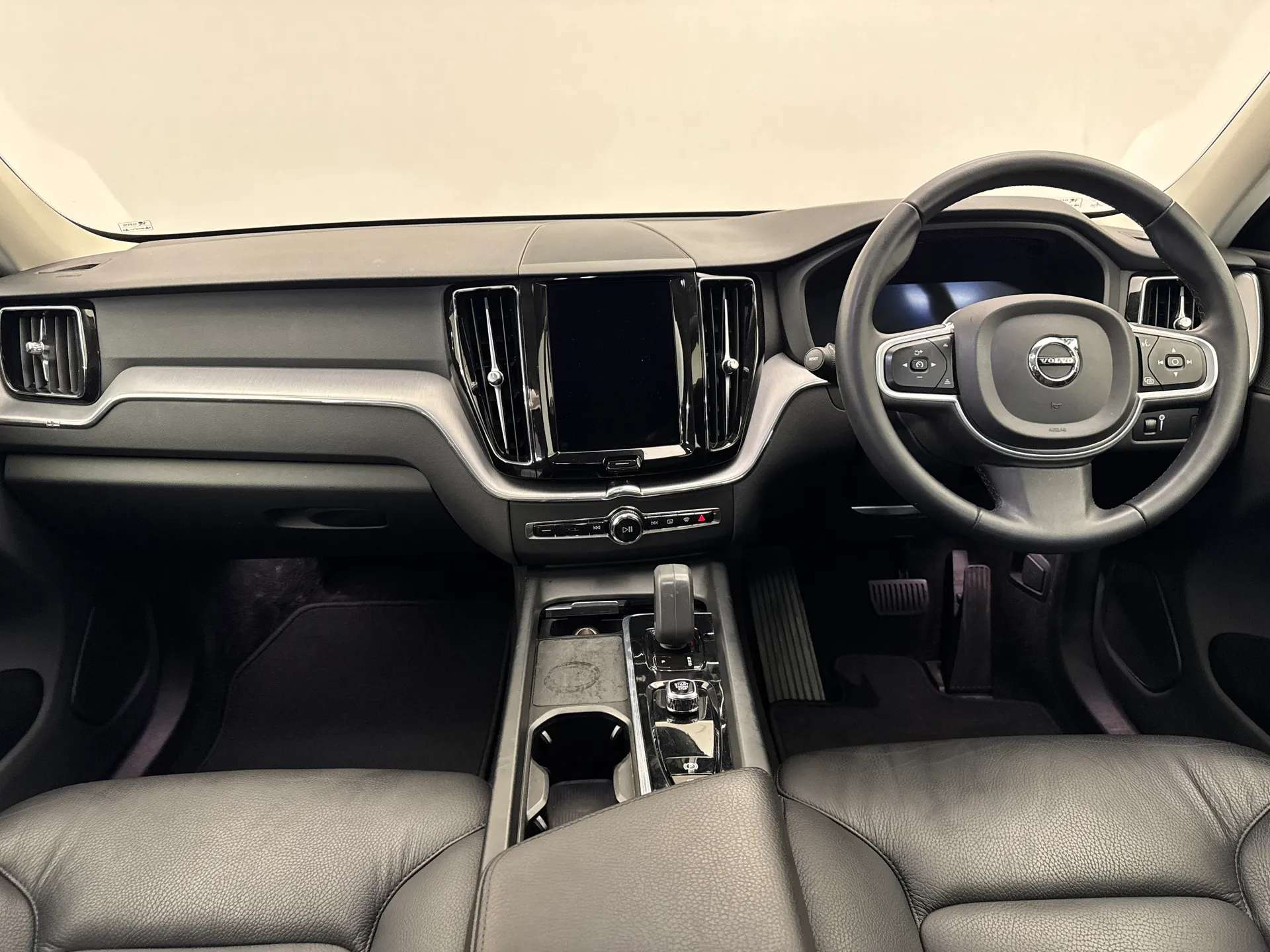 2021 VOLVO XC60 2021 VOLVO XC60