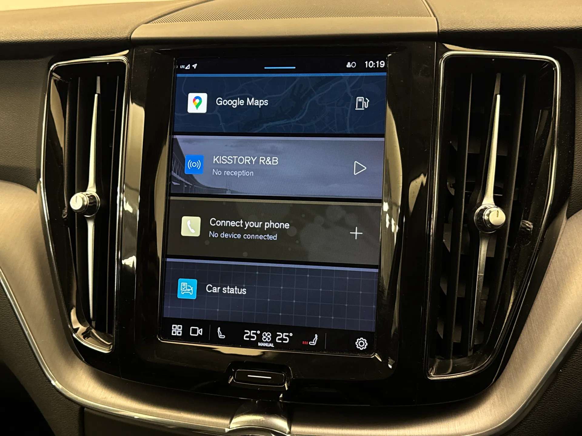 2021 VOLVO XC60 2021 VOLVO XC60