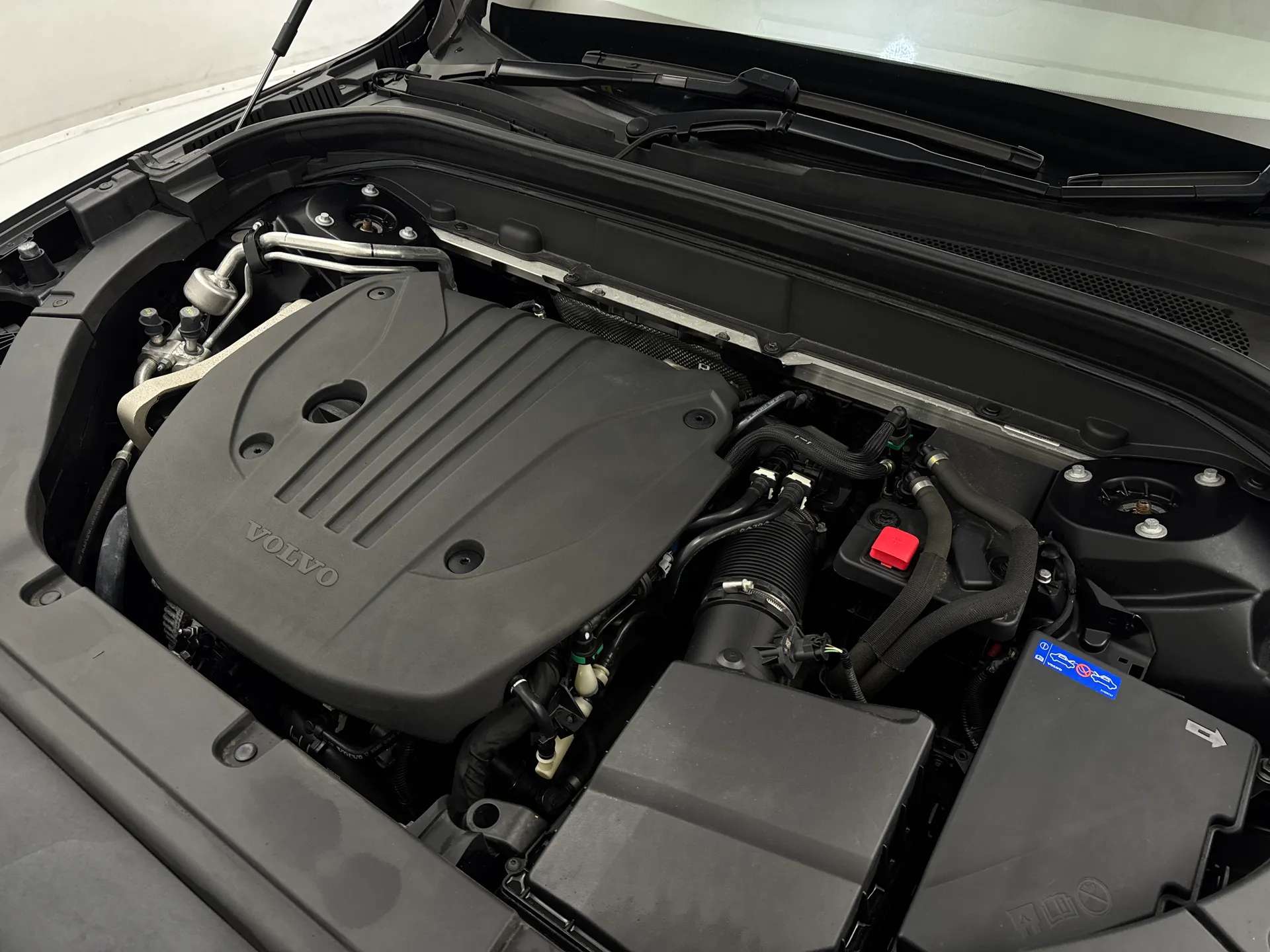 2021 VOLVO XC60 2021 VOLVO XC60