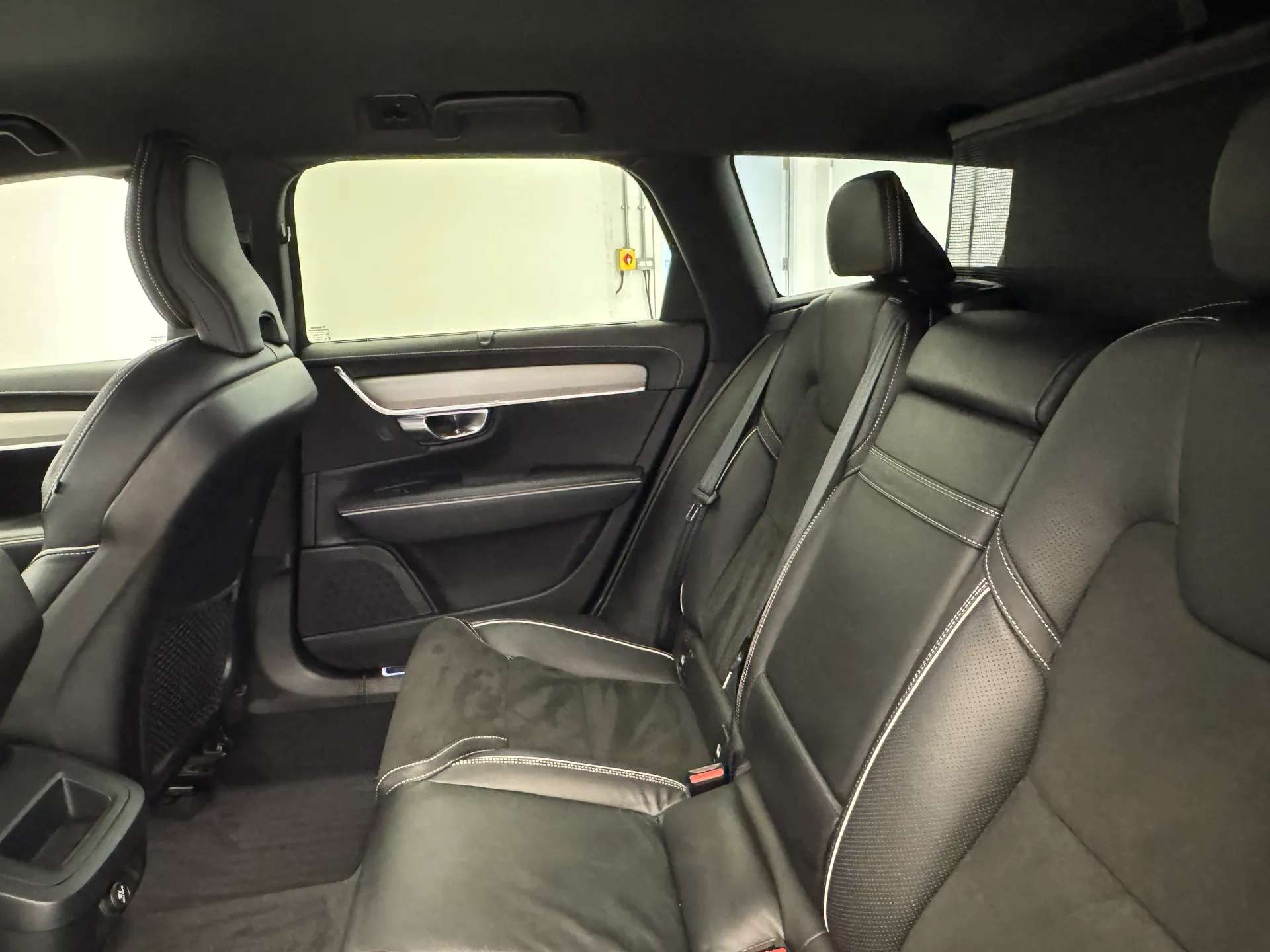 2020 VOLVO V90 2020 VOLVO V90