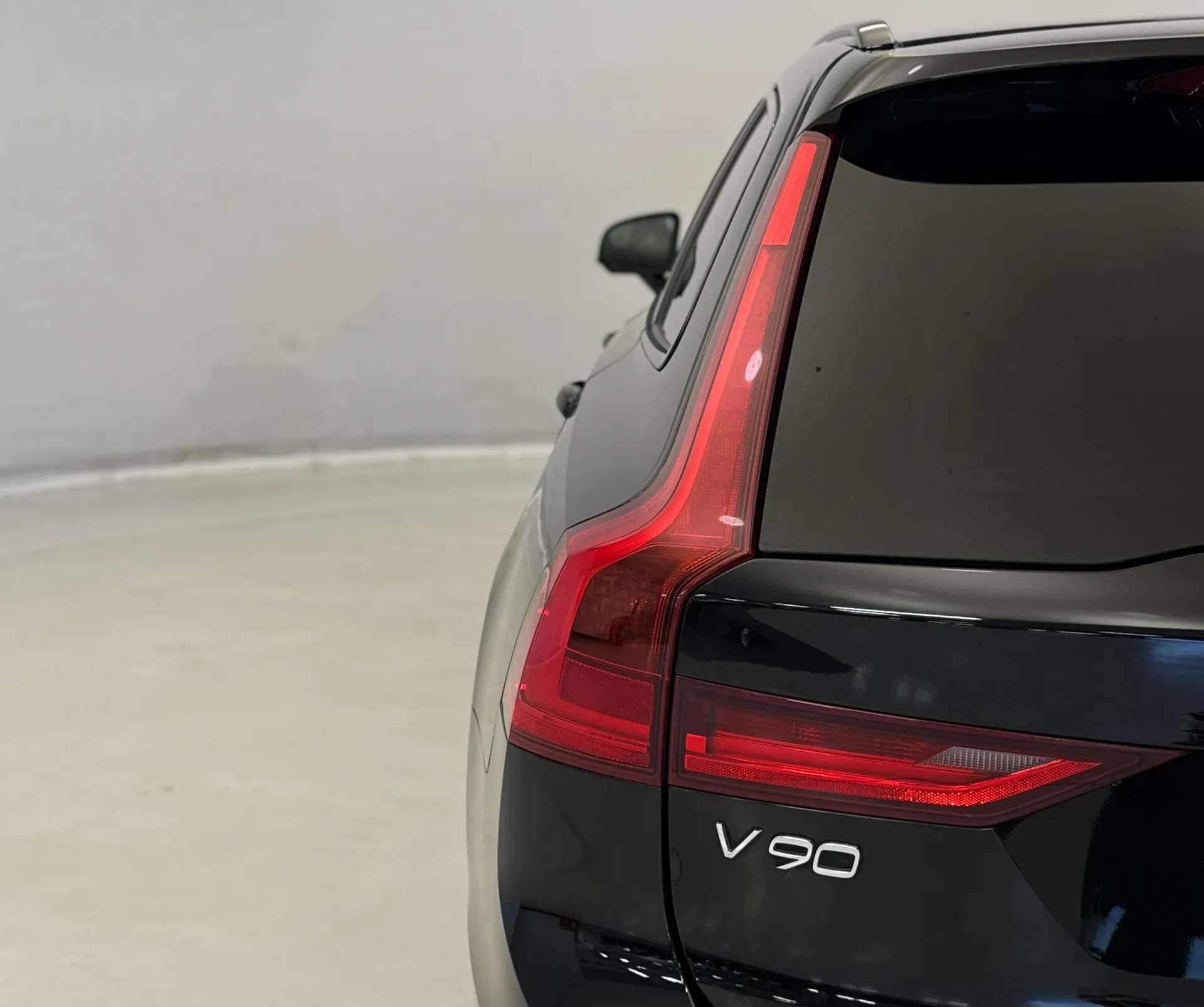 2020 VOLVO V90 2020 VOLVO V90