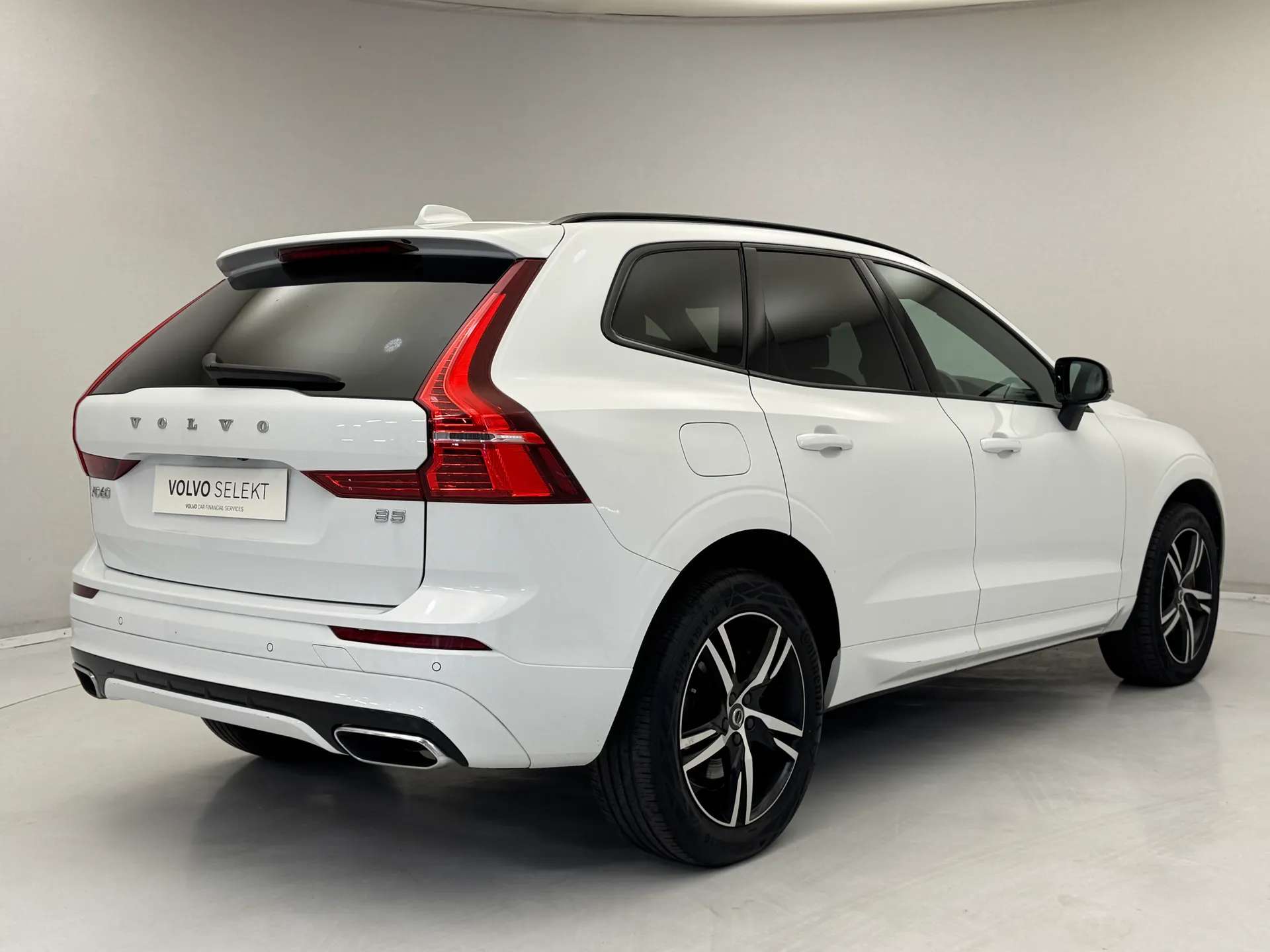 2021 VOLVO XC60 2021 VOLVO XC60