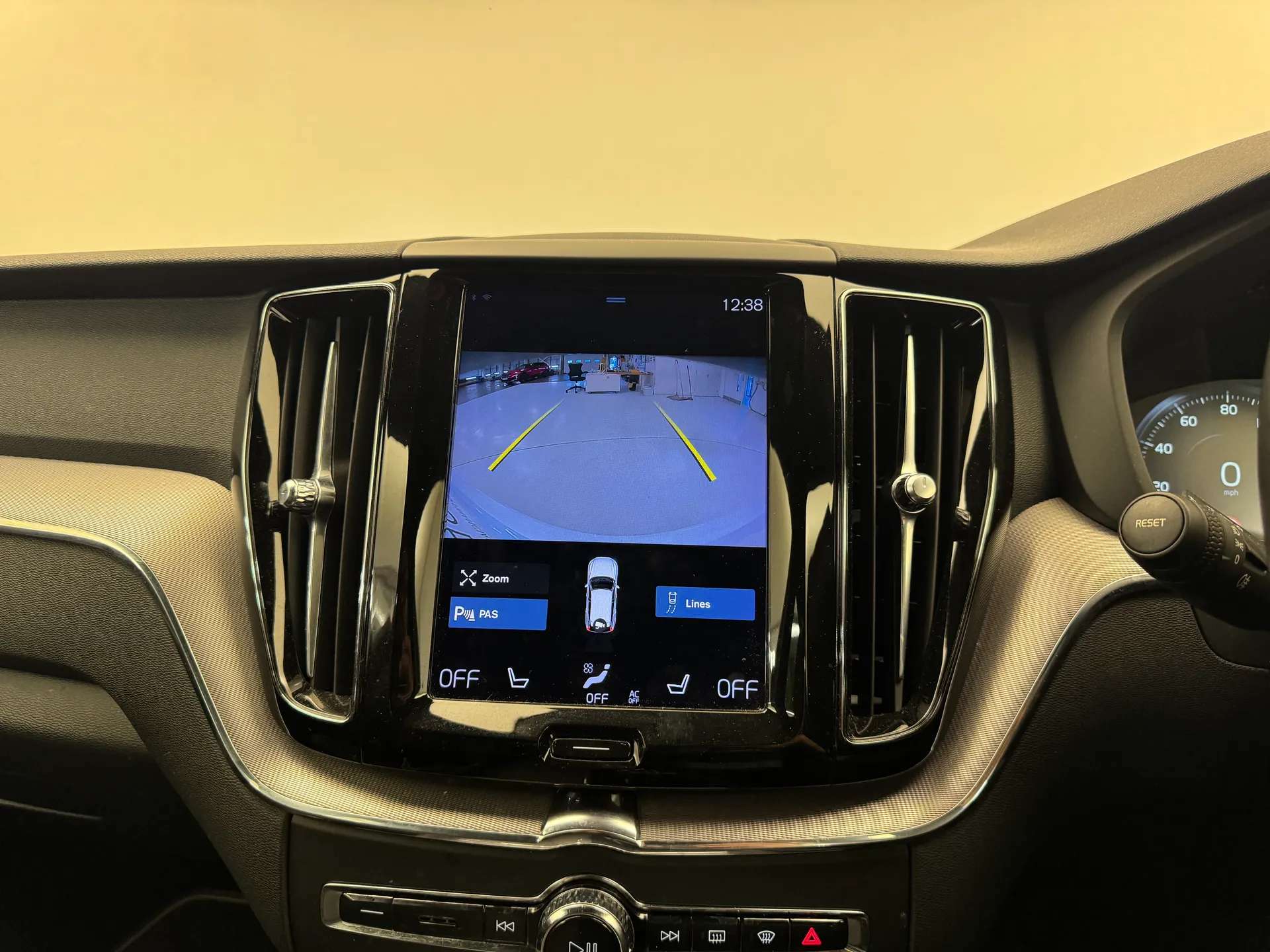 2021 VOLVO XC60 2021 VOLVO XC60