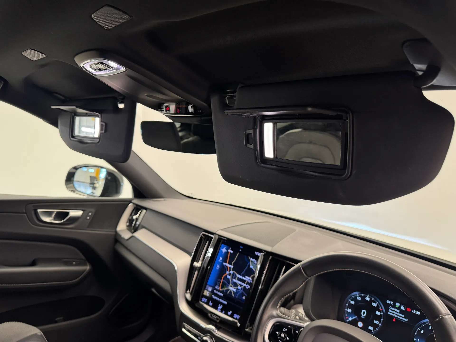 2021 VOLVO XC60 2021 VOLVO XC60