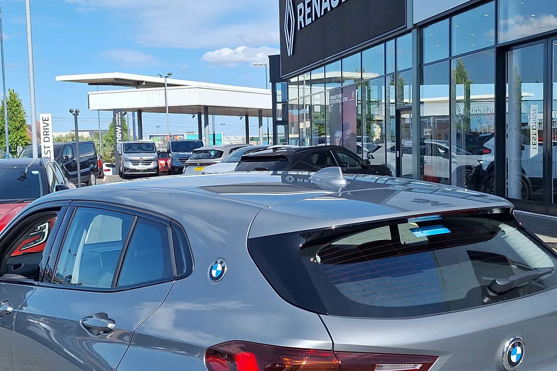 2022 BMW X2 2022 BMW X2