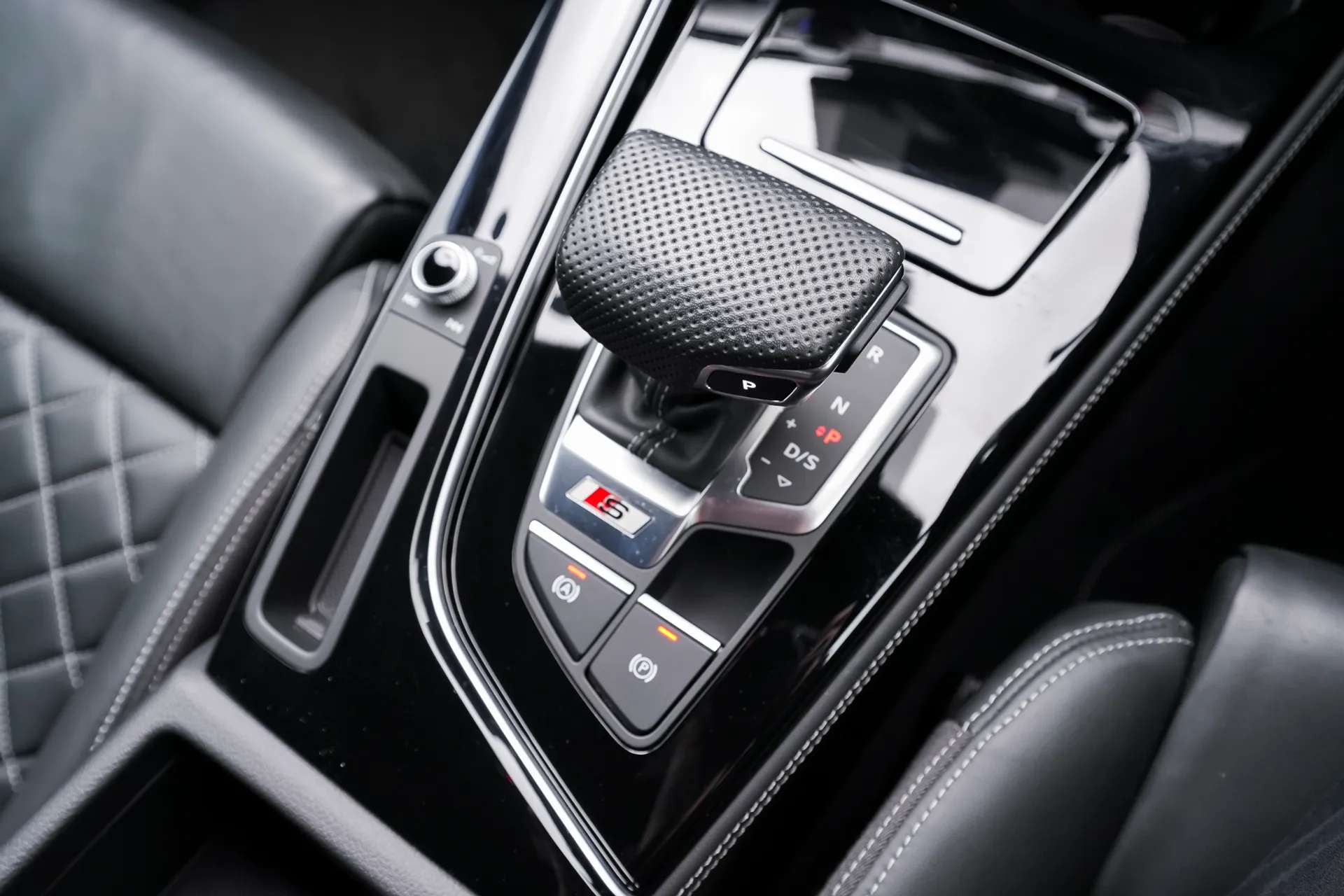 2023 AUDI A4 2023 AUDI A4