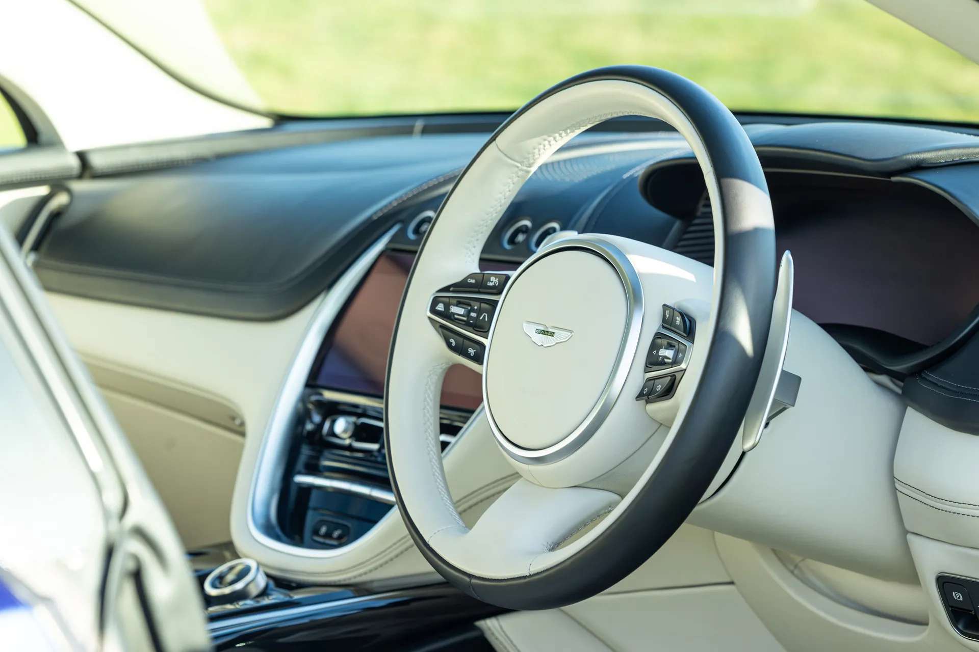 2023 ASTON MARTIN DBX 2023 ASTON MARTIN DBX