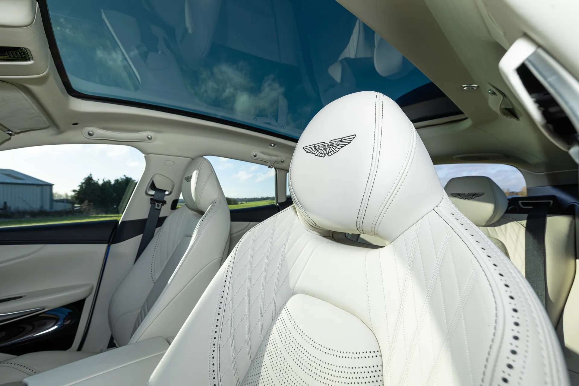 2023 ASTON MARTIN DBX 2023 ASTON MARTIN DBX