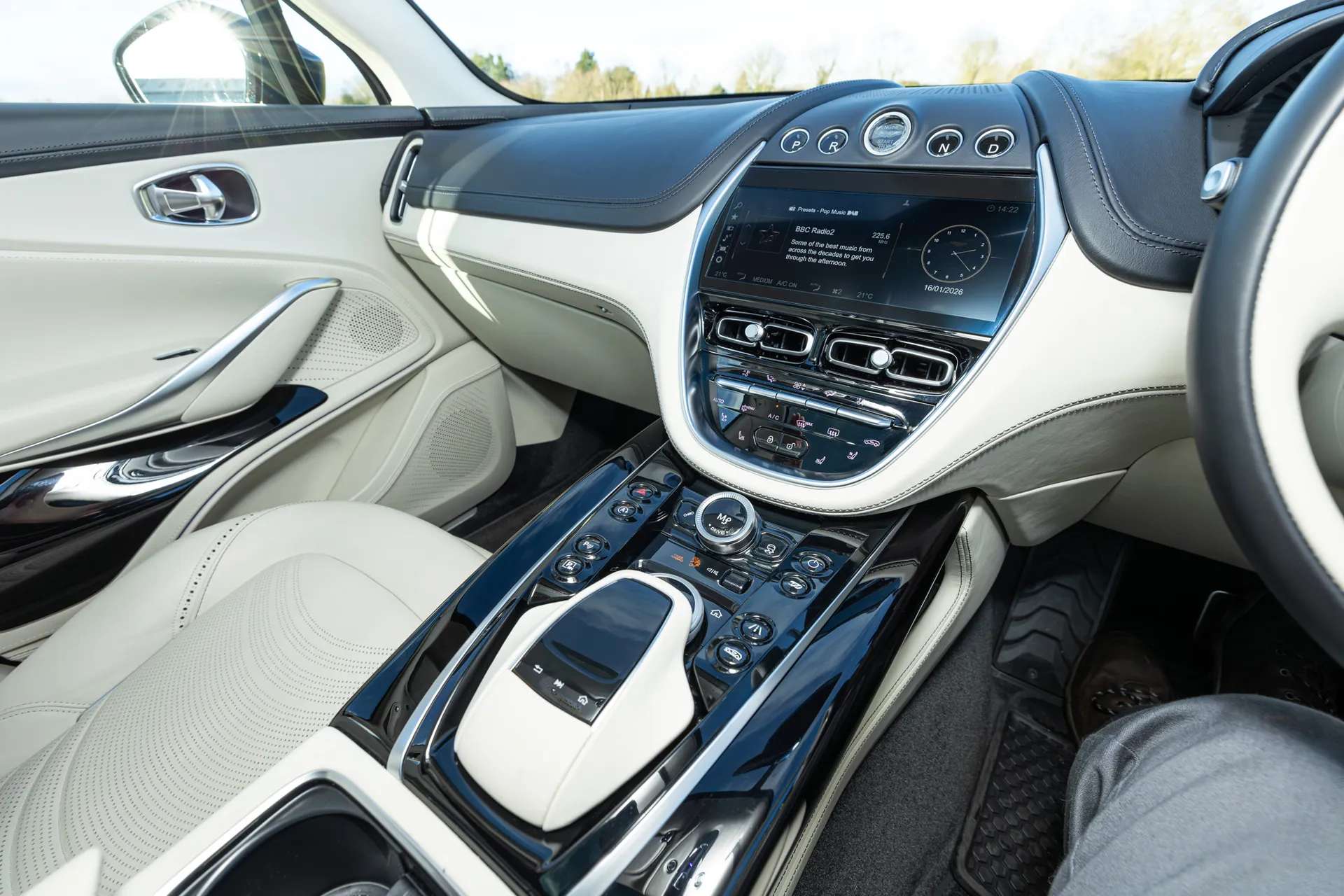 2023 ASTON MARTIN DBX 2023 ASTON MARTIN DBX